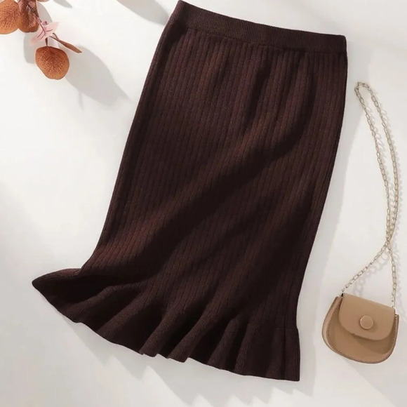 Girls Ruffle Hem Knit Skirt size 10-12 - Picture 1 of 7